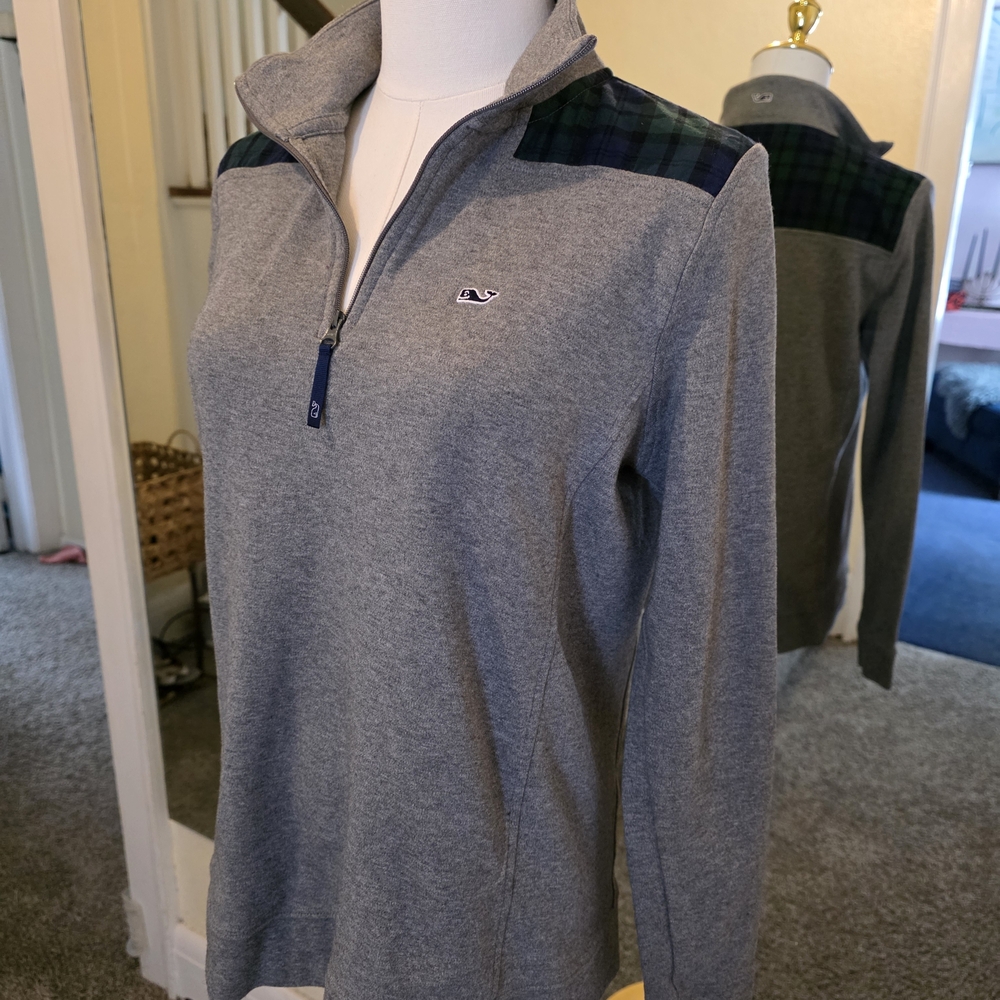 Vineyard Vines Gray Turtleneck with Plaid Details